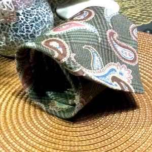 Tommy Hillfiger..........Tie